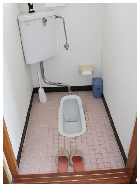 トイレ補修前